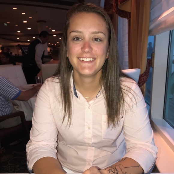 Welcome to my Closet ✨ - Picture 2 of 3